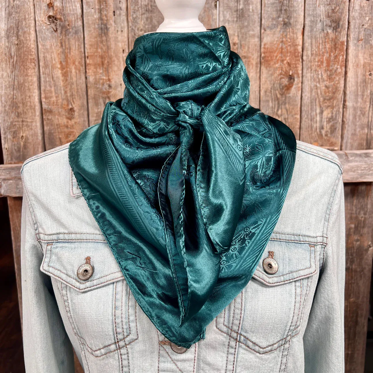 35X35" Emerald Jacquard Wild Rag