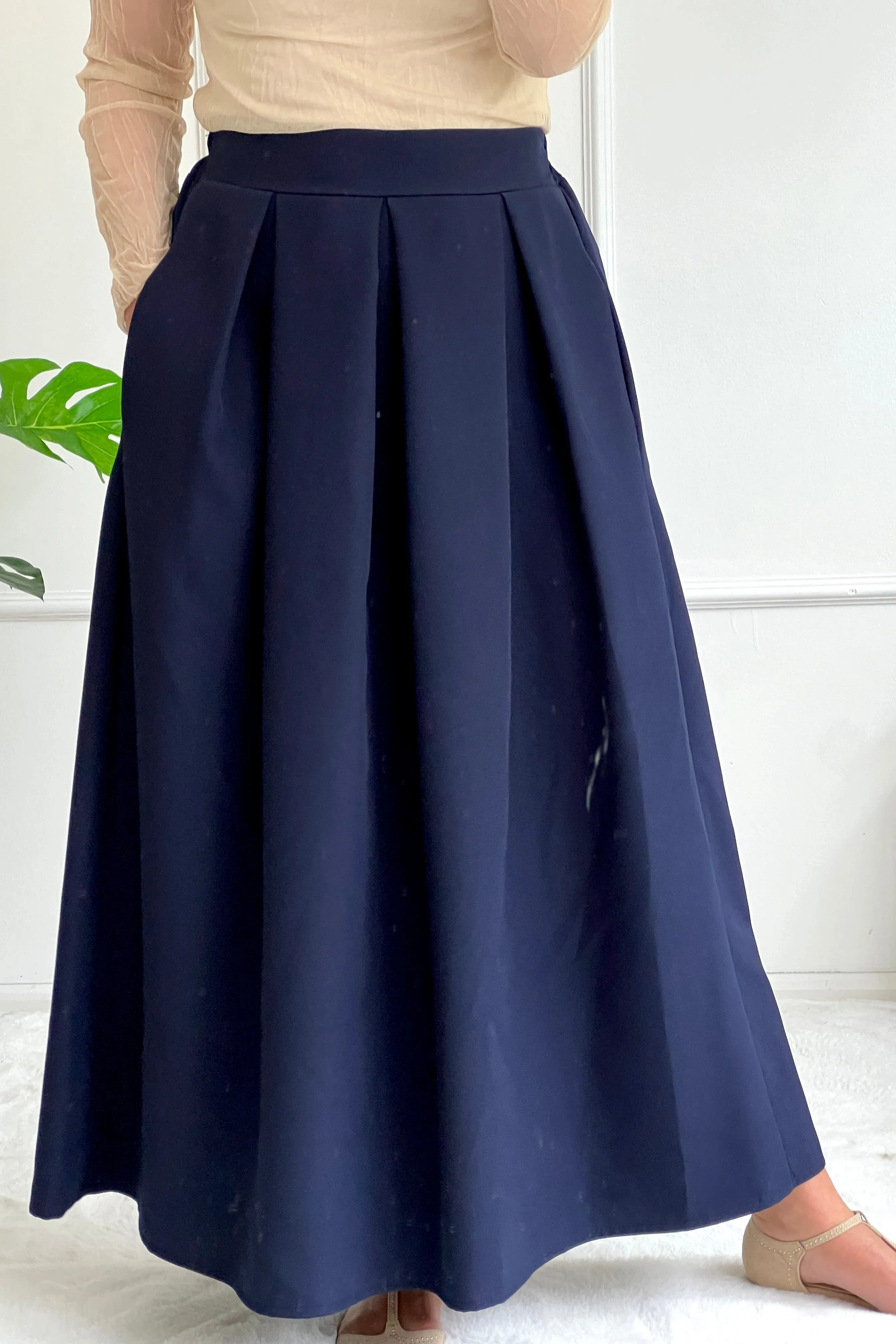 Briony Box Pleat Maxi Skirt | Navy