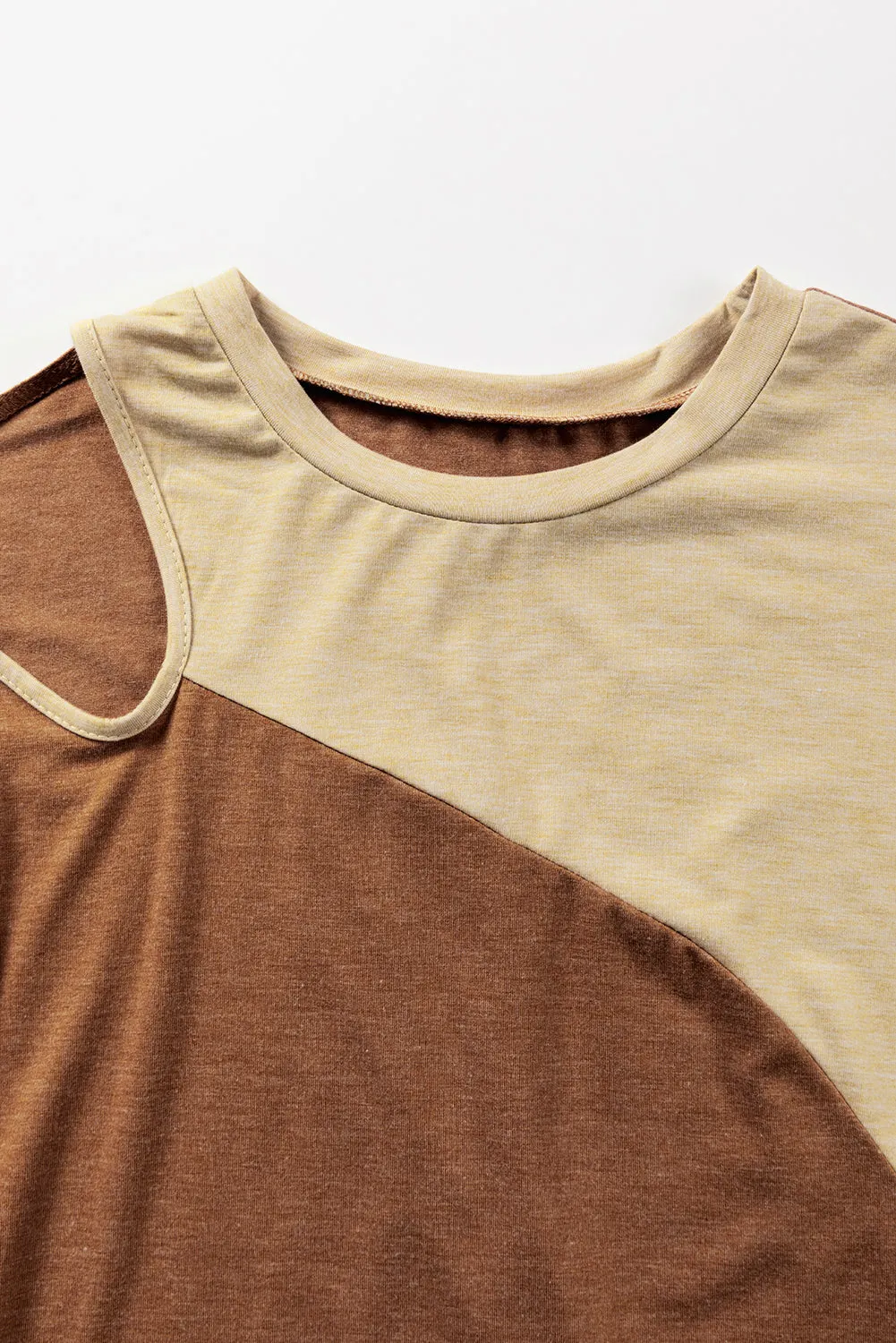 Brown Cold Shoulder Colorblock Splicing T-Shirt – Effortlessly Cool with a Bold Twist