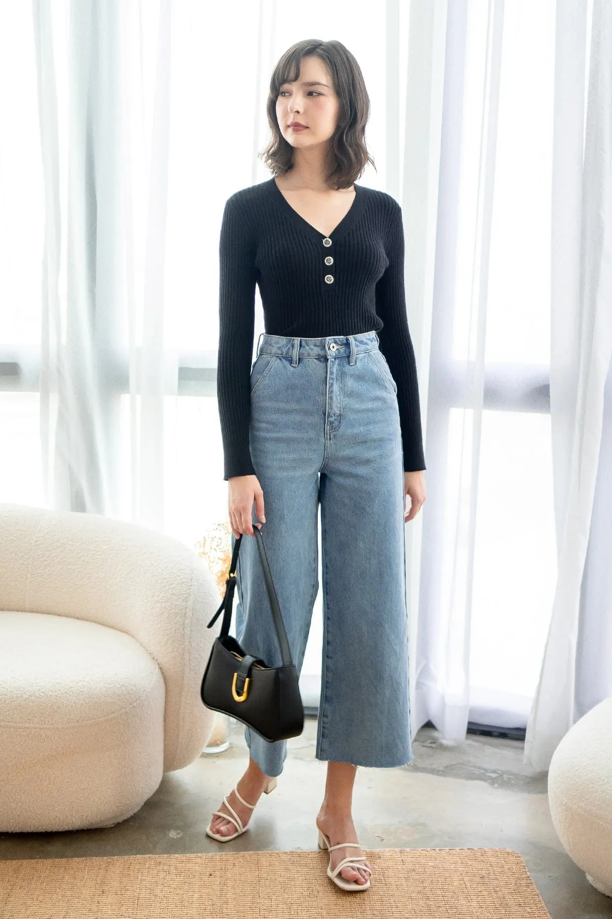 COCO RIBBED KNIT TOP IN BLACK