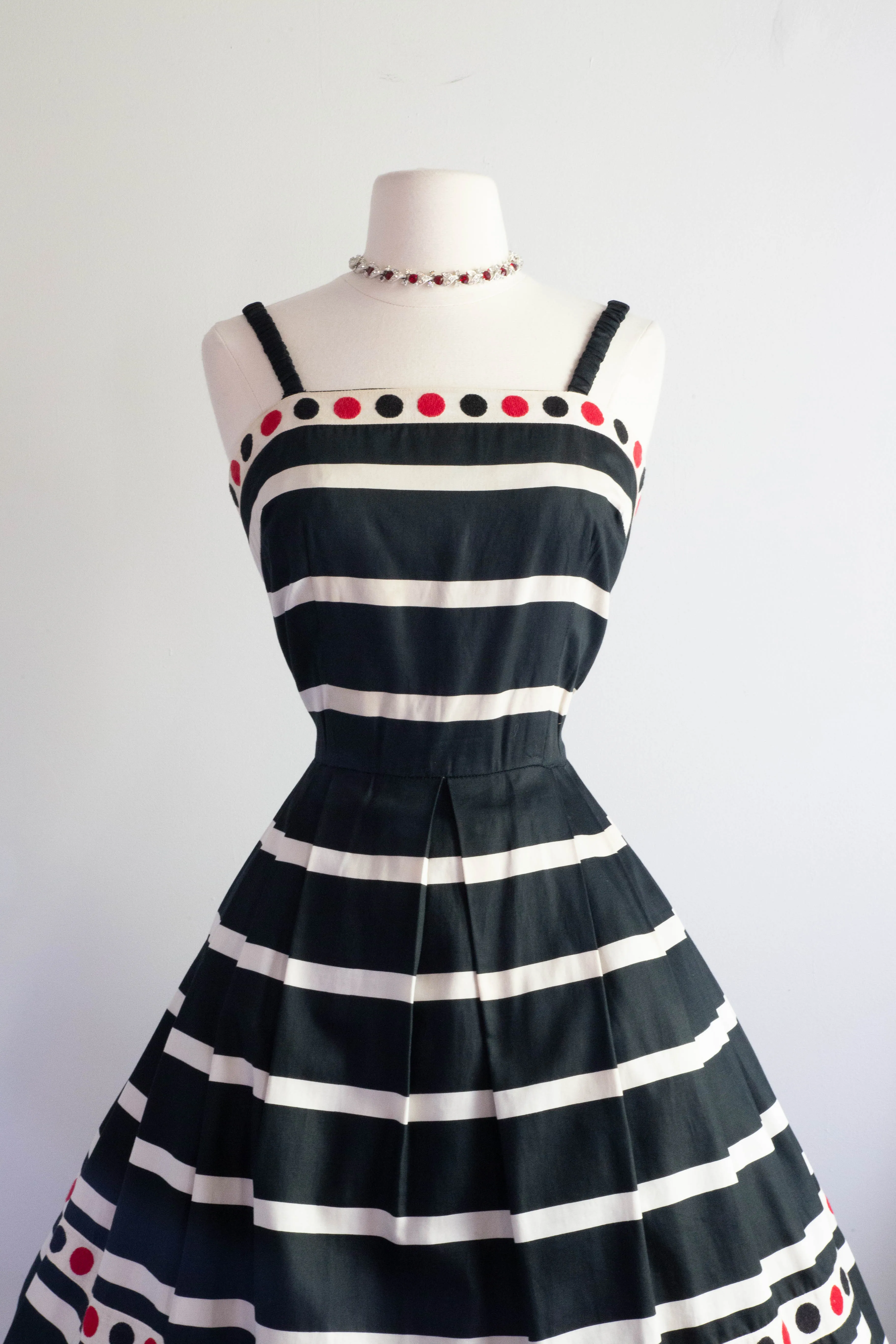 Darling 1950's Dotted Line Cotton Dress / Small