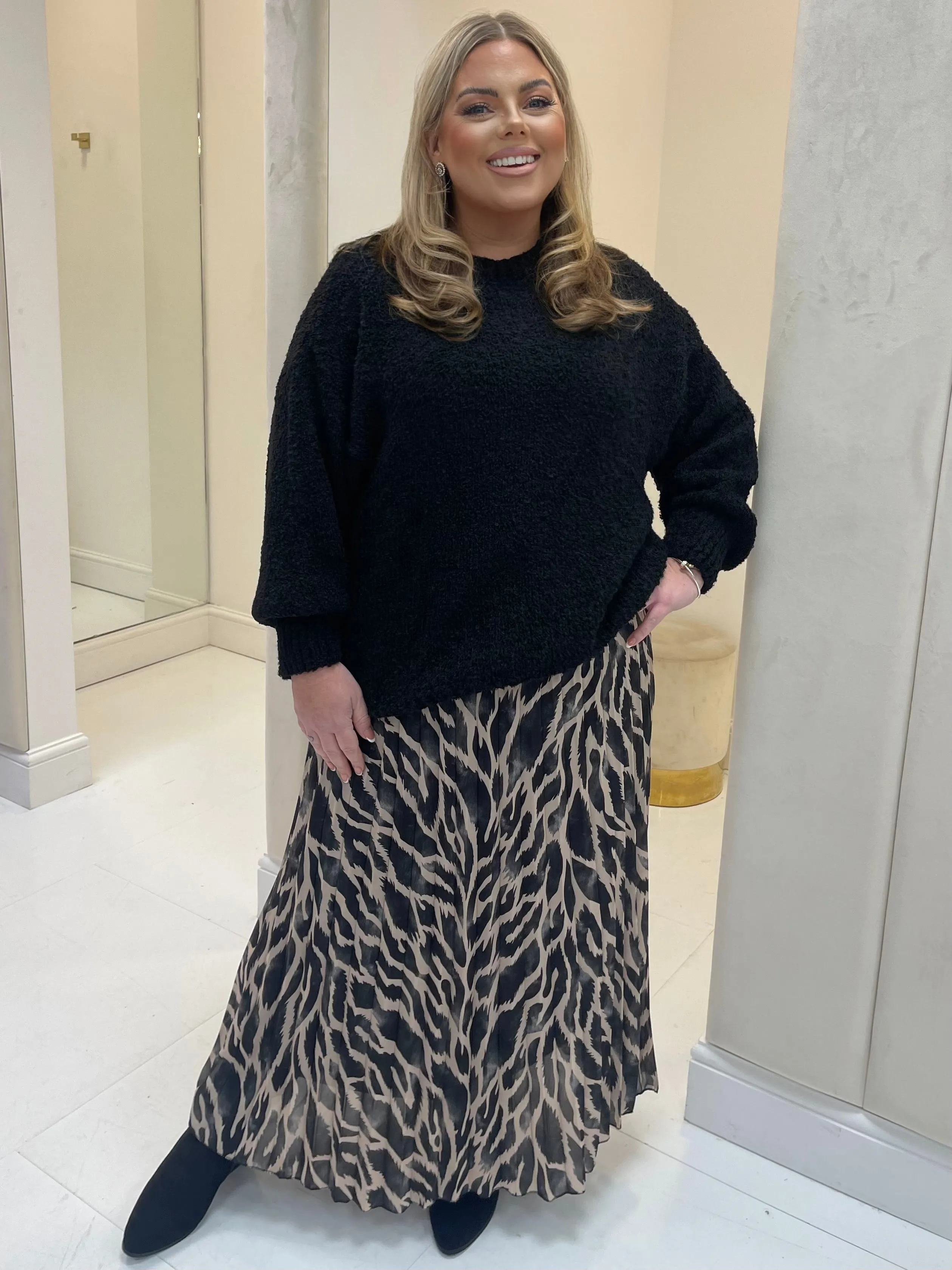 Freya Curve Zebra Print Pleated Plus Size Skirt