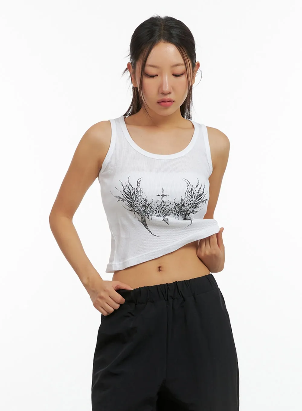 Graphic U-Neck Tank Crop Top IS402