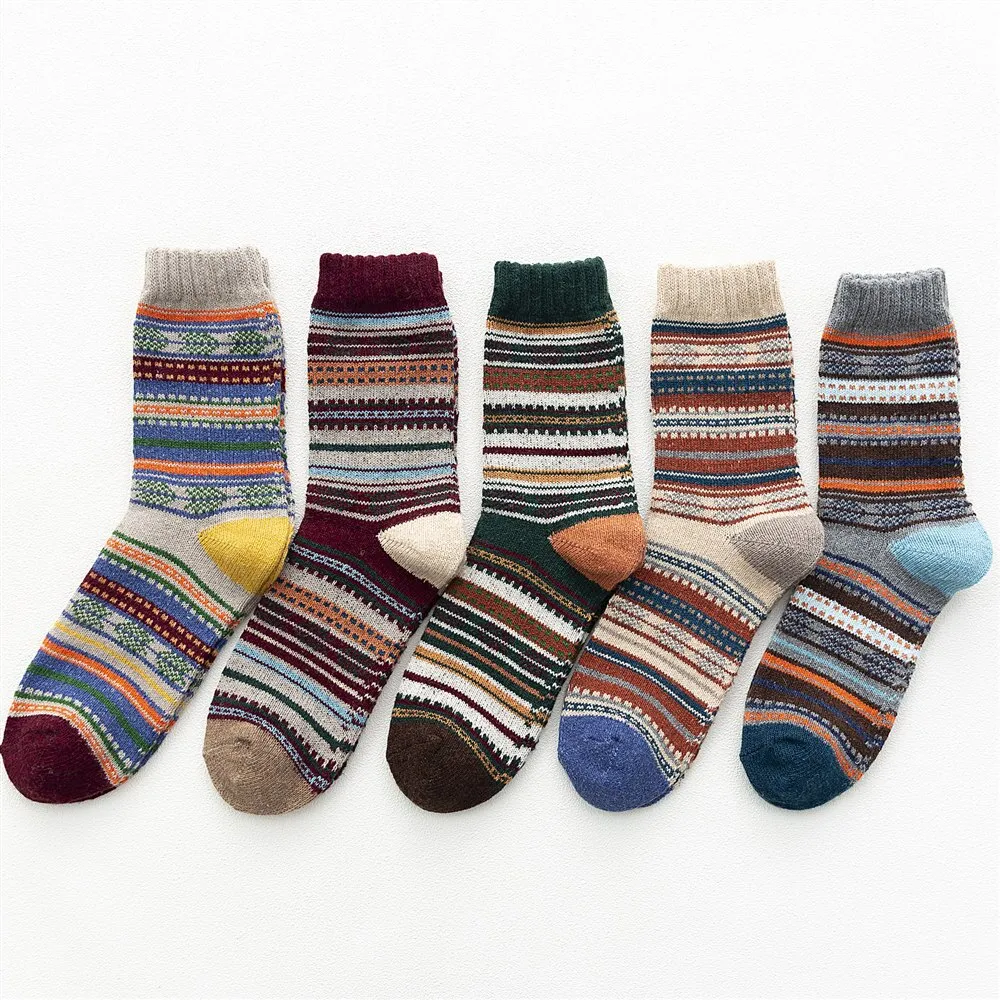 HSS Brand 5 Pairs Winter Men's Socks Thicken Sheep's Wool Socks Warm Men Retro Style Colorful Fashion Man Socks For Snow boots