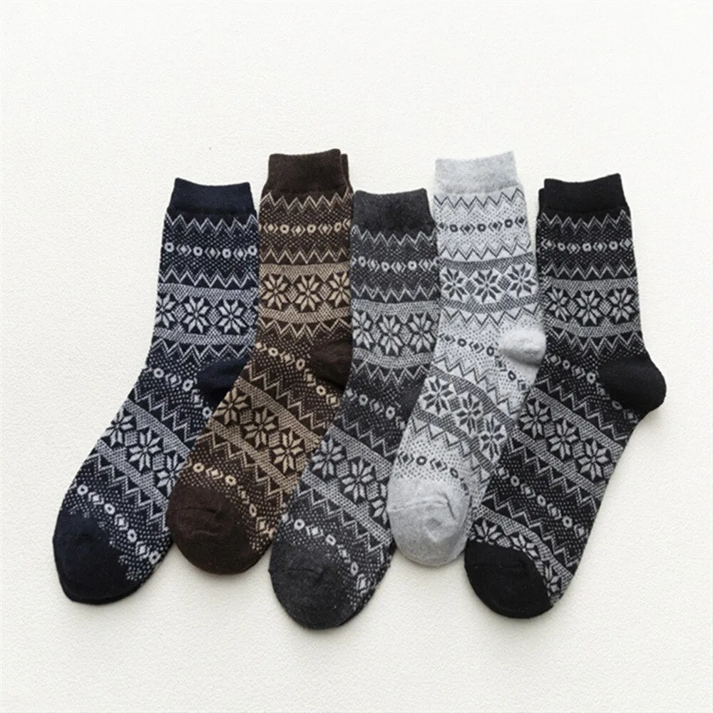 HSS Brand 5 Pairs Winter Men's Socks Thicken Sheep's Wool Socks Warm Men Retro Style Colorful Fashion Man Socks For Snow boots