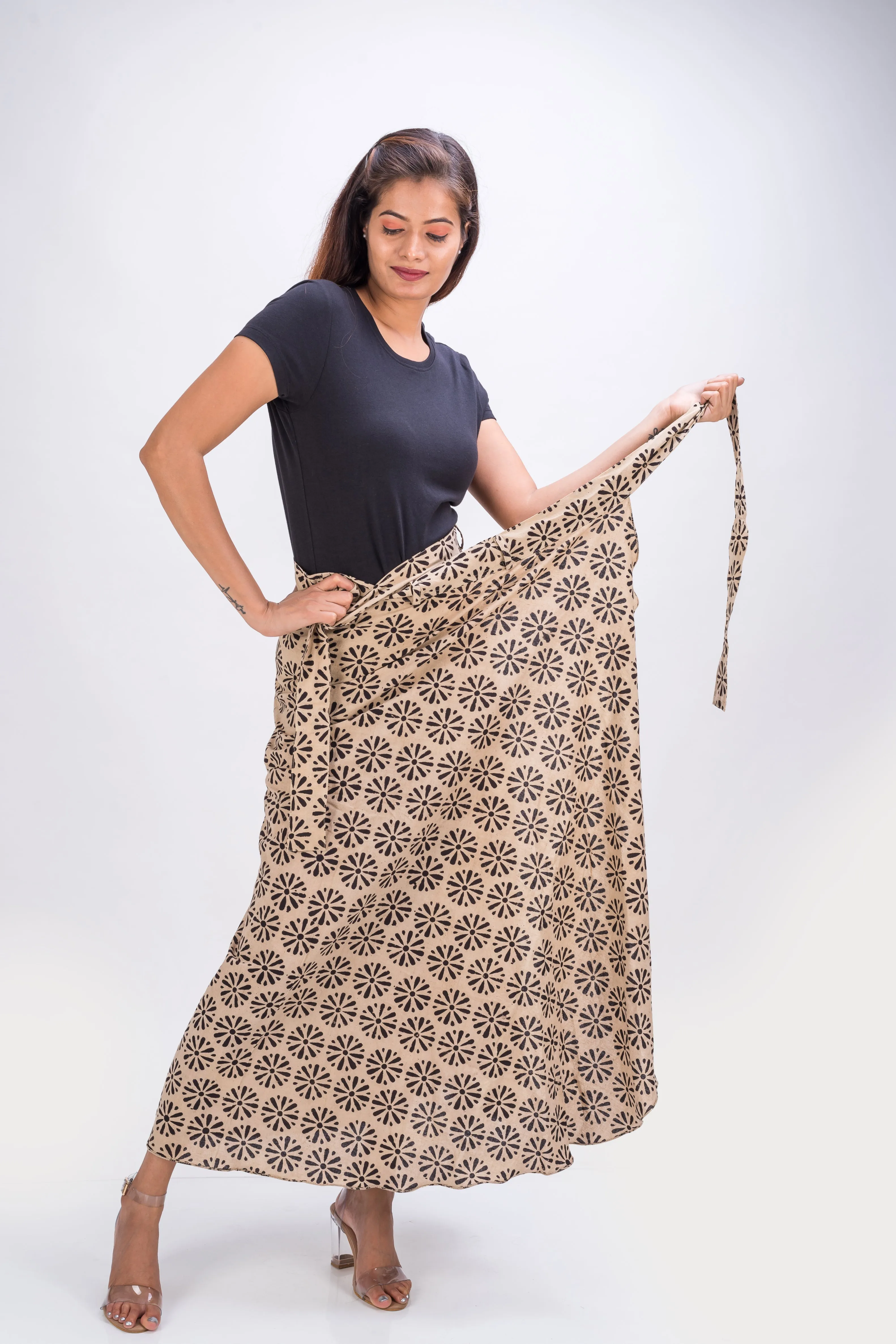 KK3002 "Wrap Skirt " -Daisy Black