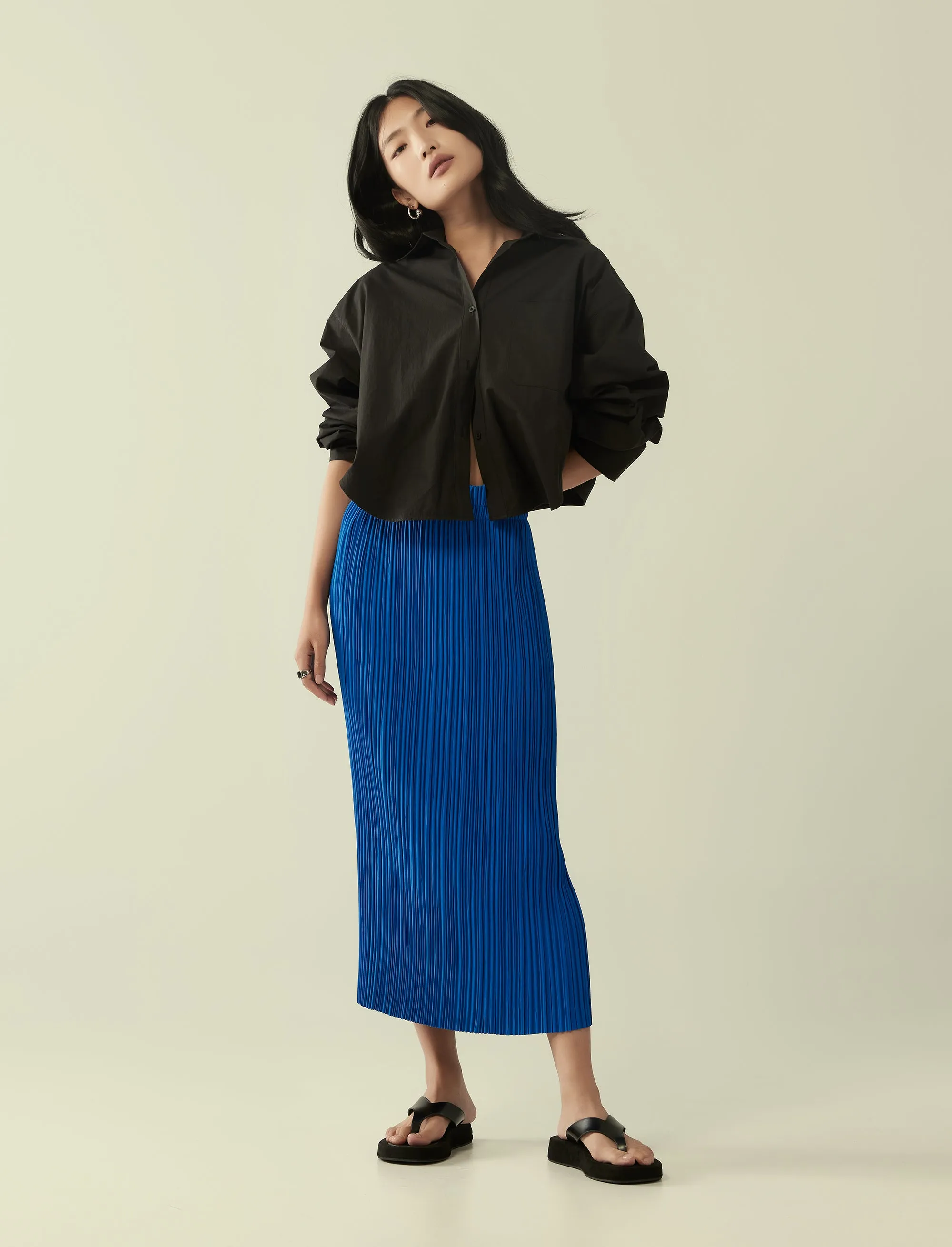 pleated midi skirt