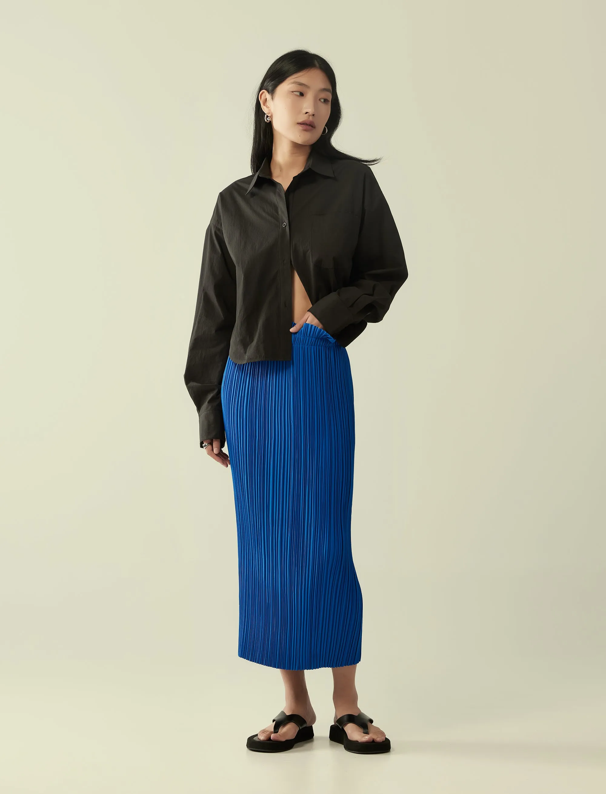 pleated midi skirt