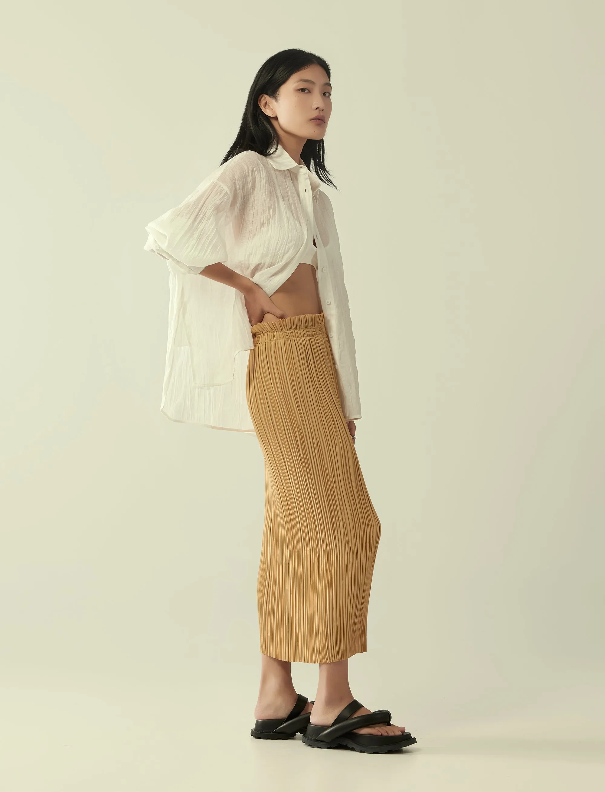 pleated midi skirt